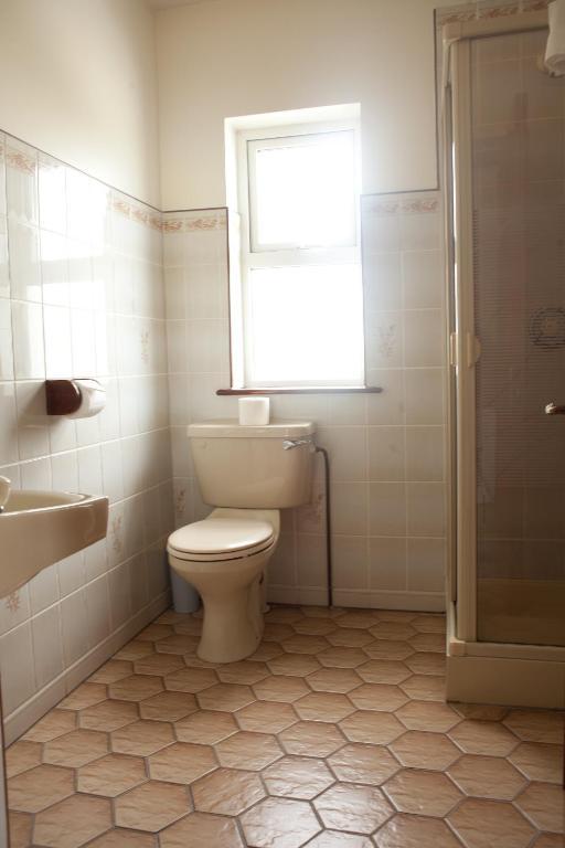 Grovemount House Hotel Ennistimon Room photo