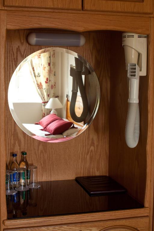 Grovemount House Hotel Ennistimon Room photo